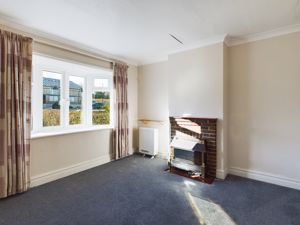Sitting Room- click for photo gallery